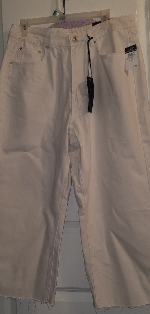 Off white high waisted frayed ankle jeans